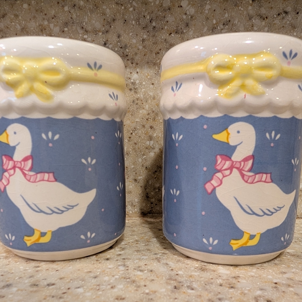 Charming Goose Ceramic Jars - Blue and Yellow - Picture 2 of 2